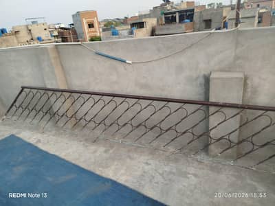 iron stairs jangla size 13 feet good condition