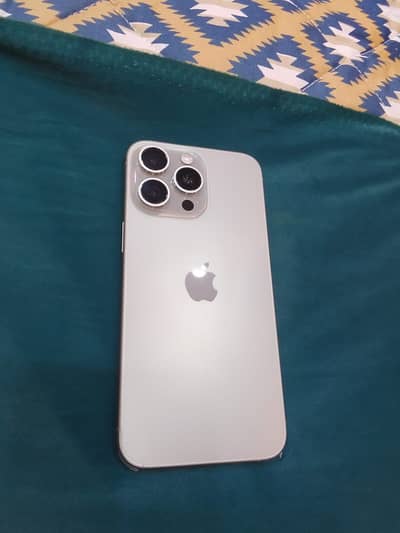 Apple iPhone 15 Pro Max