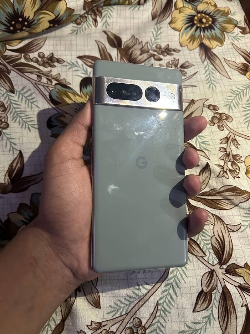 Google Pixel 7 Pro 4