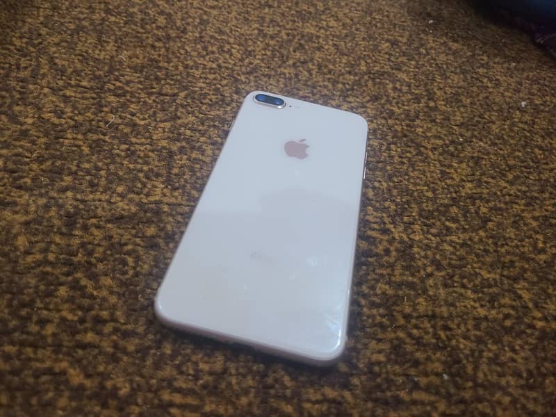 Apple iPhone 8 Plus 2