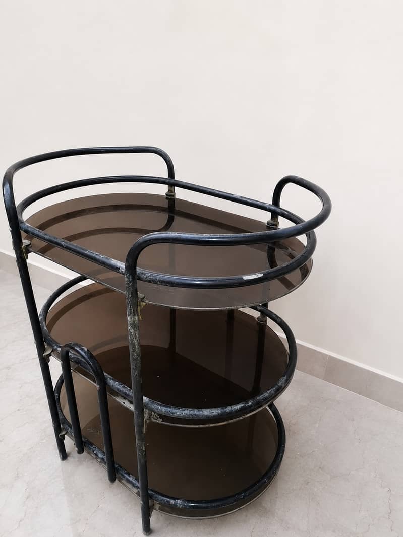 tea serving trolley 1