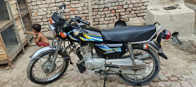 Honda CG 125 2008 Black | Modified | Genuine Engine | Rs. 65,000