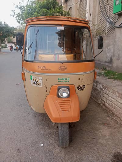 SIWA Auto Rakshaw Gas & Petrol urgent sale