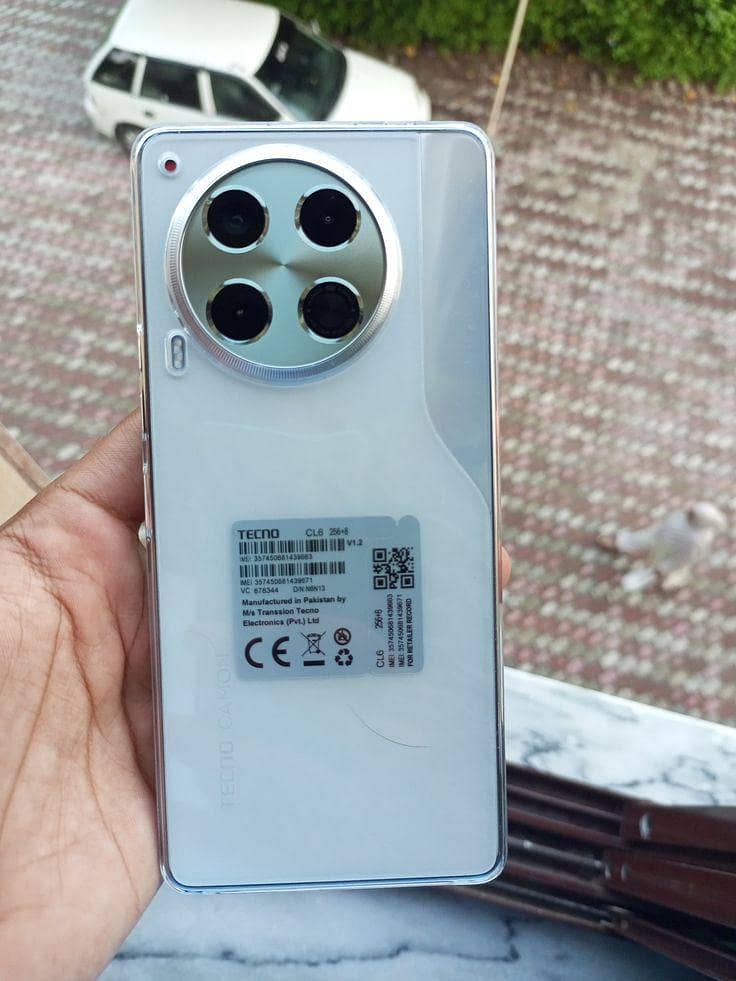Tecno CAMON 30 0