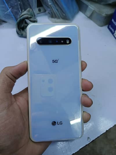 LG v60