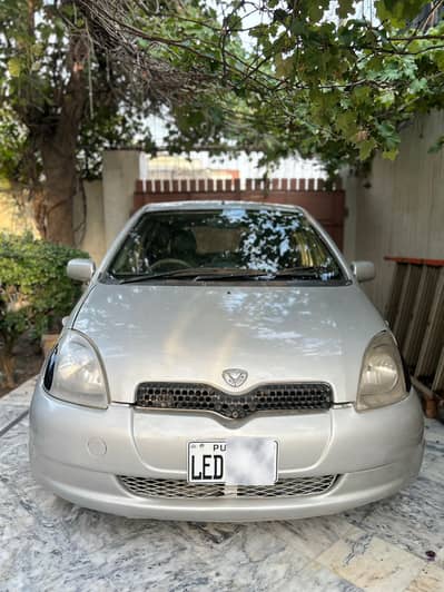 Toyota Vitz 2000