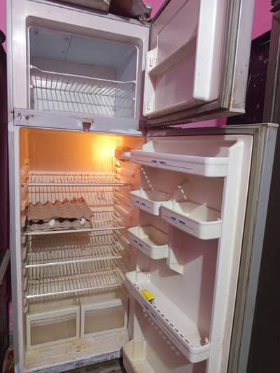 Fridge for sale! 03005220071