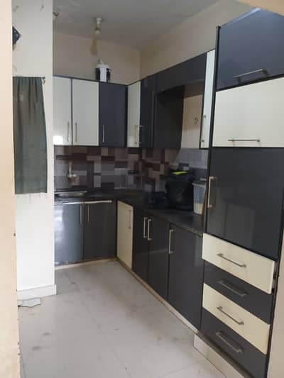FLAT FOR SALE NOMAN GRAND CITY GULISTAN E JAUHAR BLOCK 17 KARACHI CONTACT HIBA ESTATE 0.3. 3.1. 8.3. 81.5. 8.6