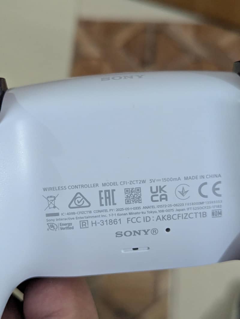 PS5 Controller 2