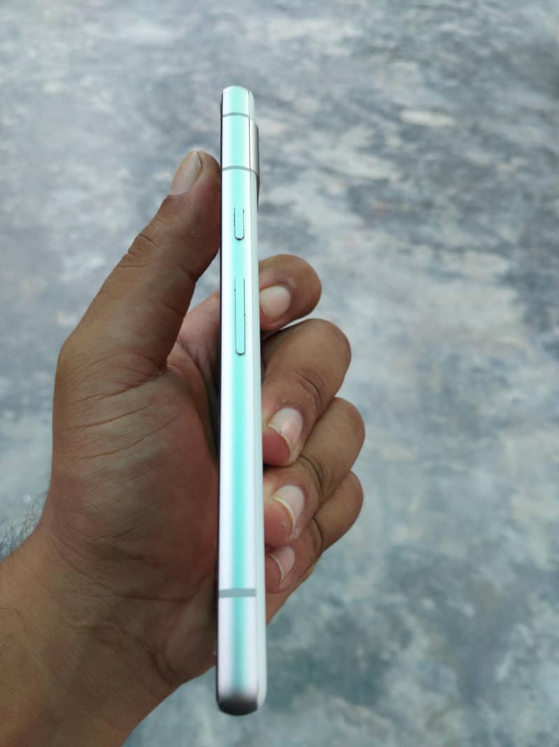 Google Pixel 7a 1