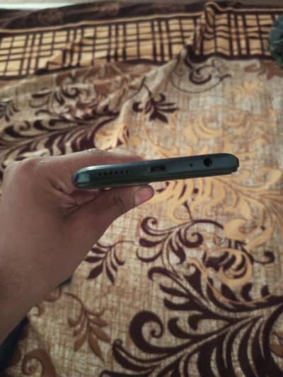 Tecno Pova Neo