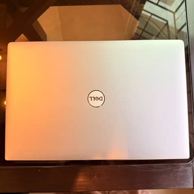 Dell XPS 15 7590 i7 9th GTX 1650