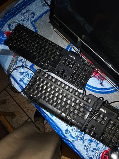 2 DELL KEYBOARD WORKING CONDITION