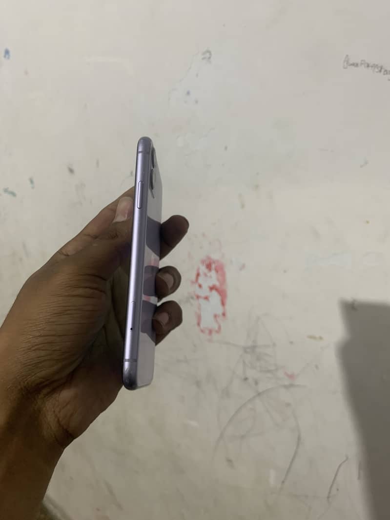 Apple iPhone 11 5