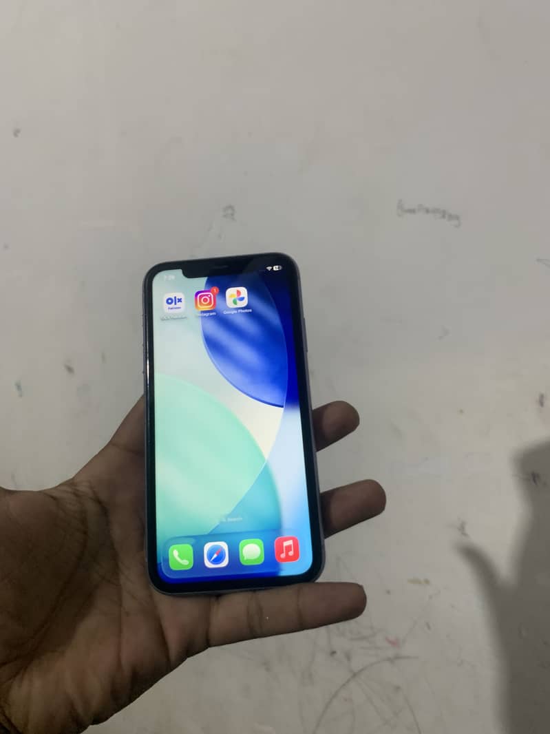 Apple iPhone 11 8