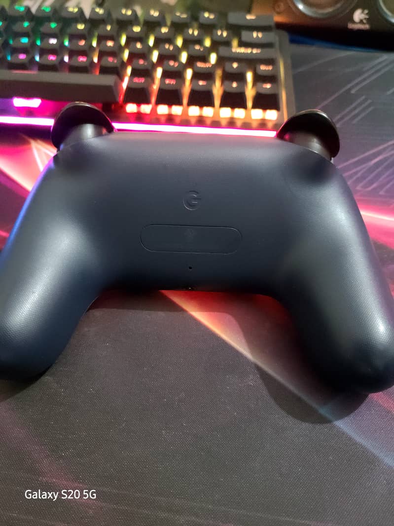 Google Stadia Controller wireless Bluetooth type - C charging 1