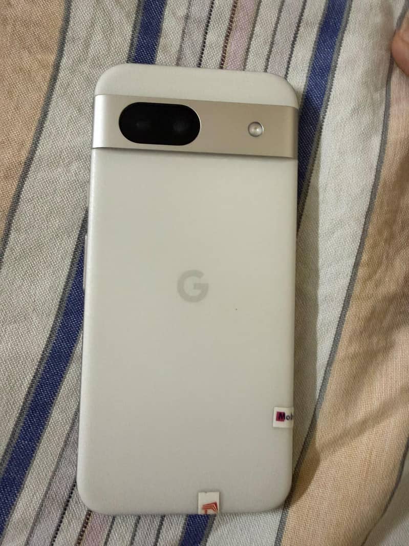Google Pixel 8a 4