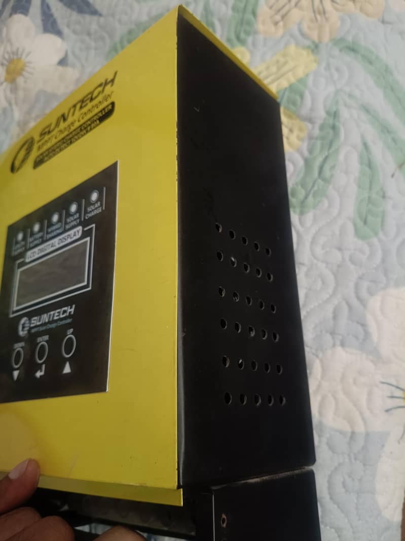 MPPT charge controller 4