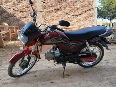 very good condition  contact 03001294994