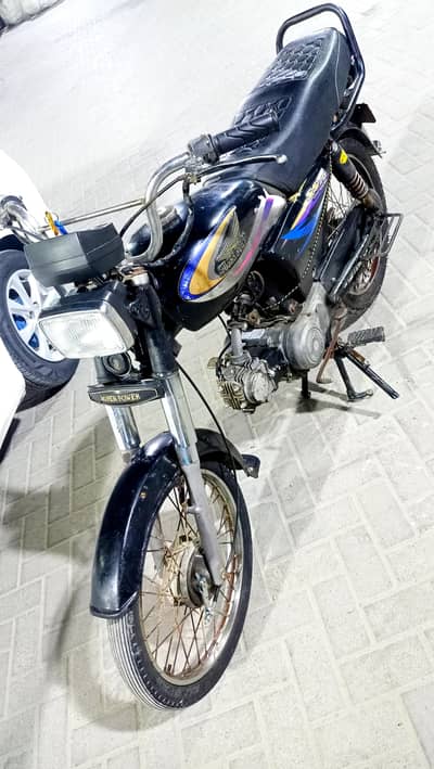 Super power 2011 model Karachi num 1st owner Good condition