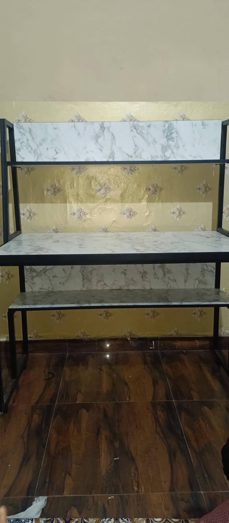 computer/gaming table 0