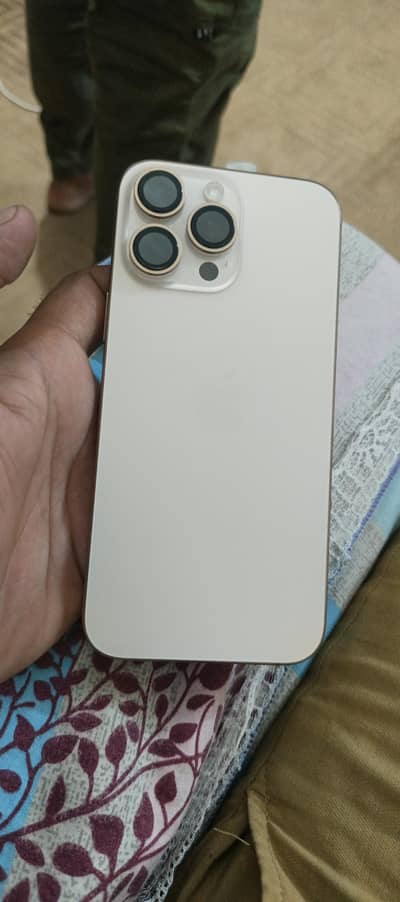 Apple iPhone 16 Pro Max