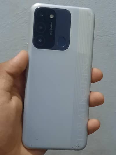 Tecno Spark 8C