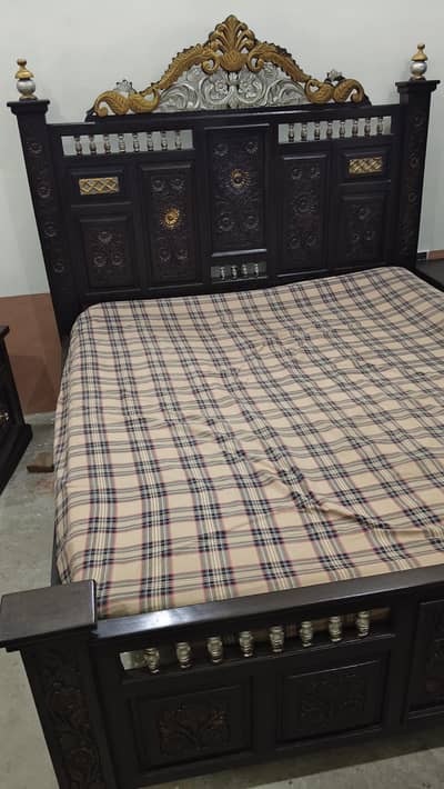 pure wooden bed for sell