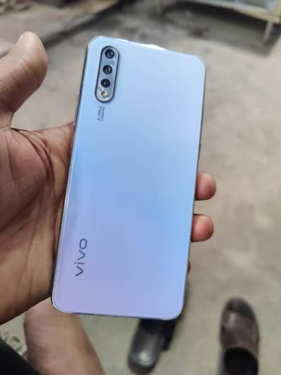 Vivo S1