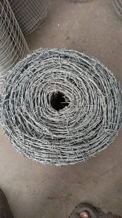 barbered wire razor wire. contact 03217787195