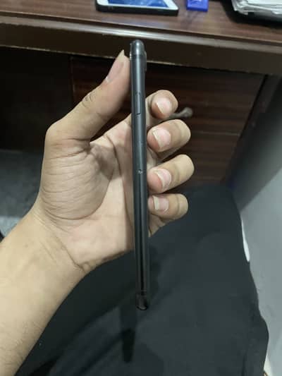 Apple iPhone 7