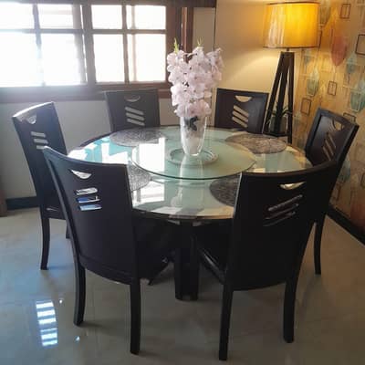 Dining Table with 06 Chairs