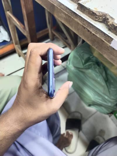 Vivo V21e