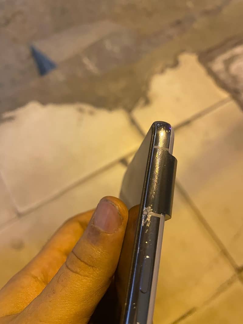 Google Pixel 8 Pro 2