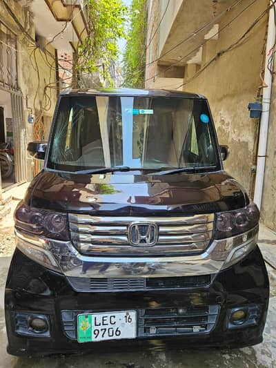 Honda N Box Custom 2012