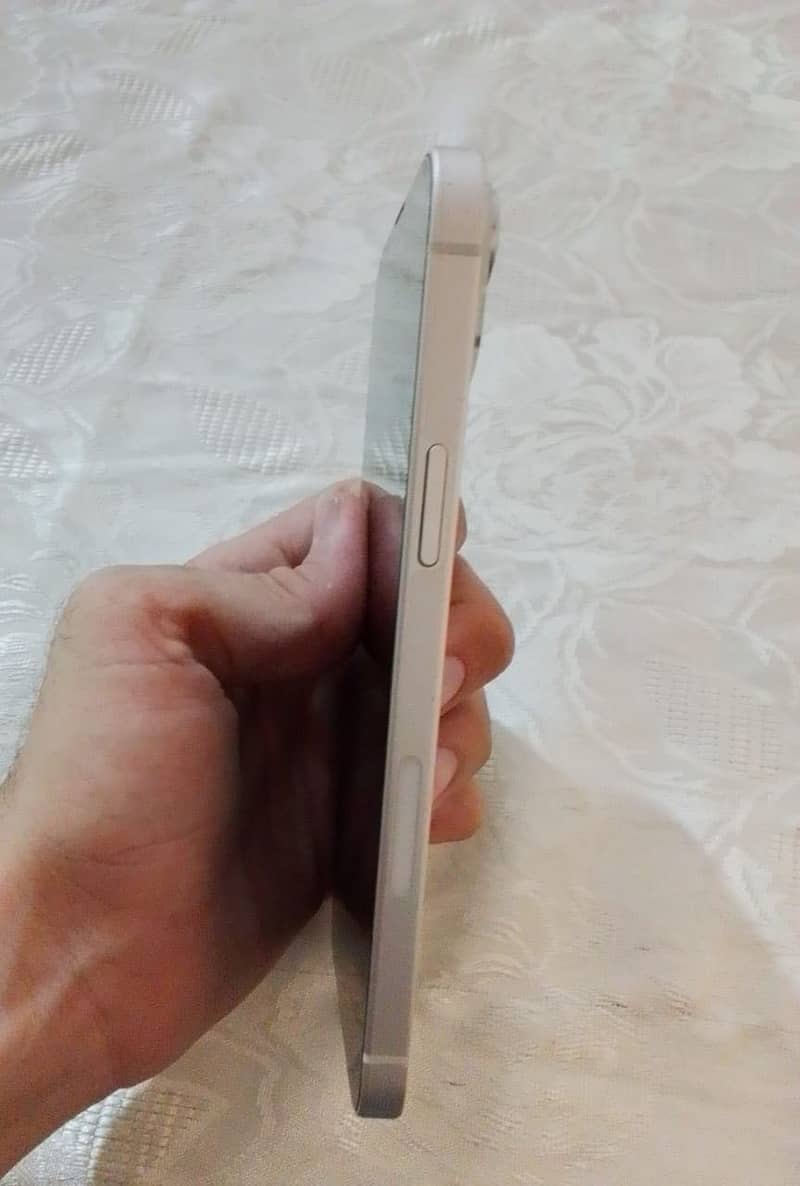 iPhone 14 Plus 2