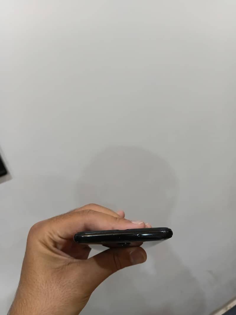 One Plus 6T 4