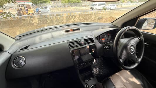 Suzuki Swift 2012