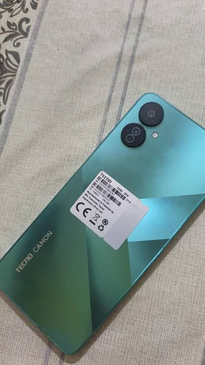Tecno Camon 19