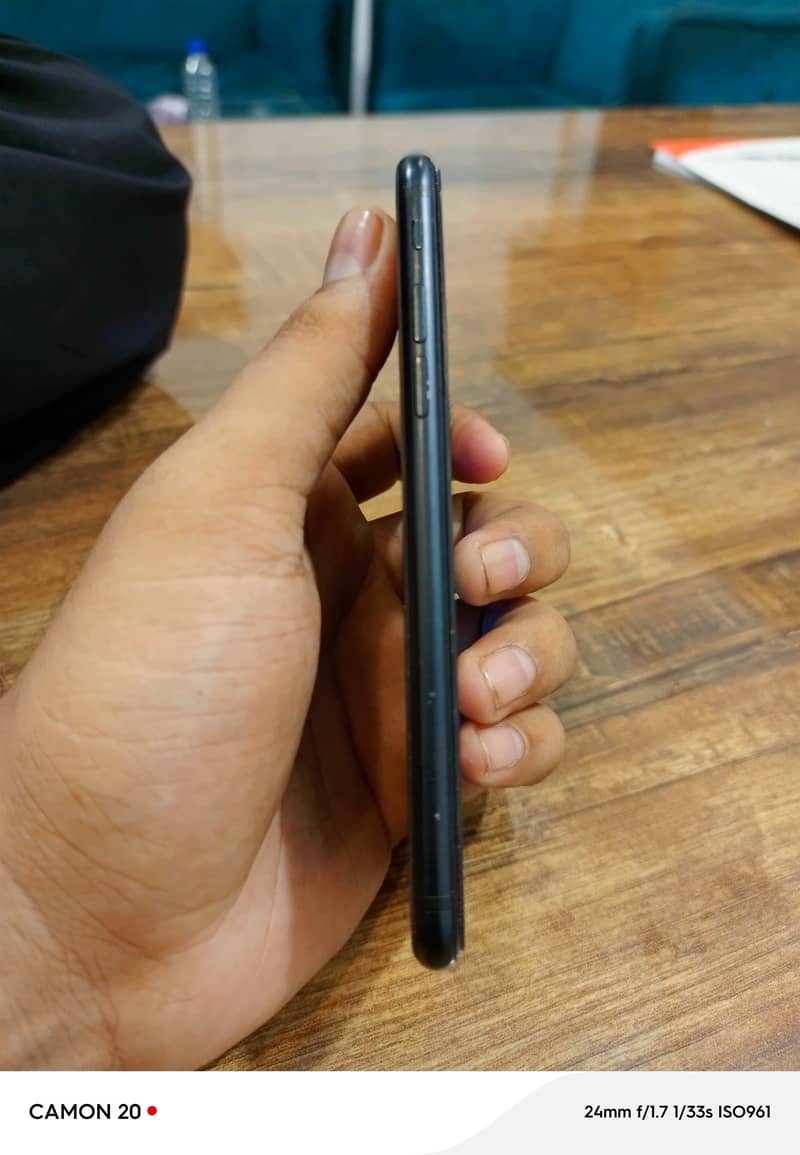 Apple iPhone SE 4
