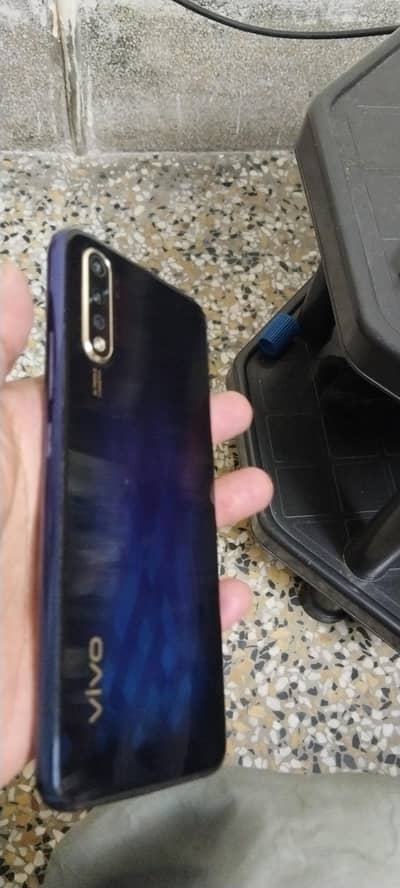 Vivo S1