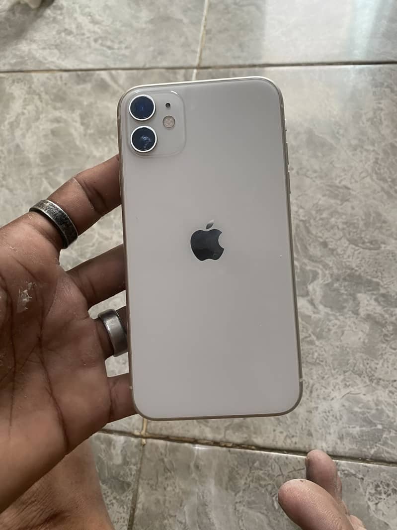Apple iPhone 11 0