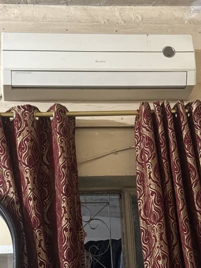 Gree 1.5 ton Non Inverter