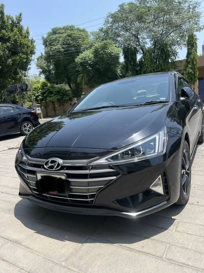 Hyundai Elantra 2022