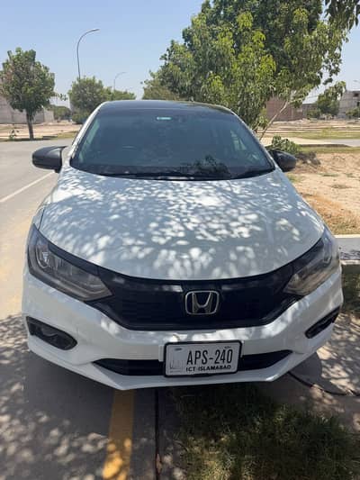 Honda Grace Hybrid 2015