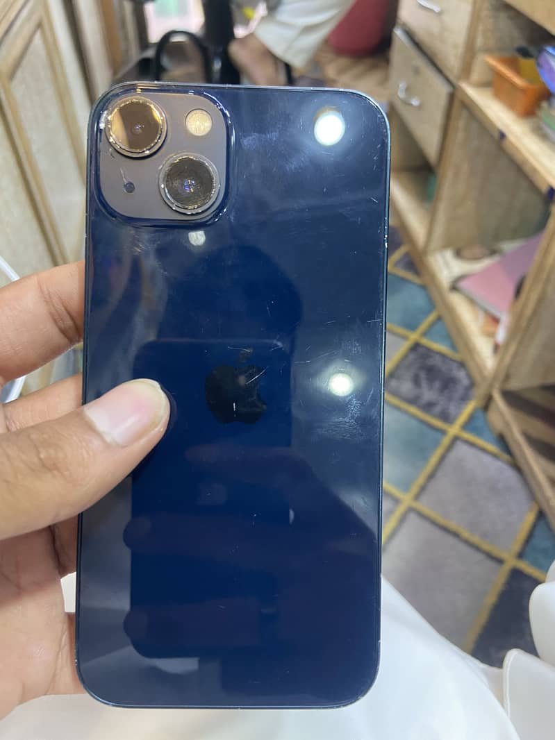 Iphone 13 4