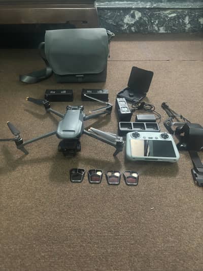 Dji mavic 3 pro combo  just like new