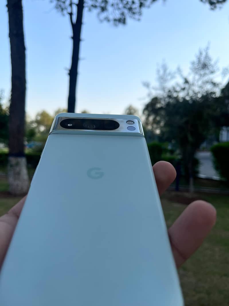 Google Pixel 8 Pro 4