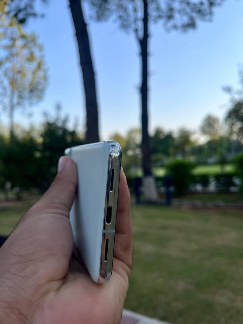Google Pixel 8 Pro 6