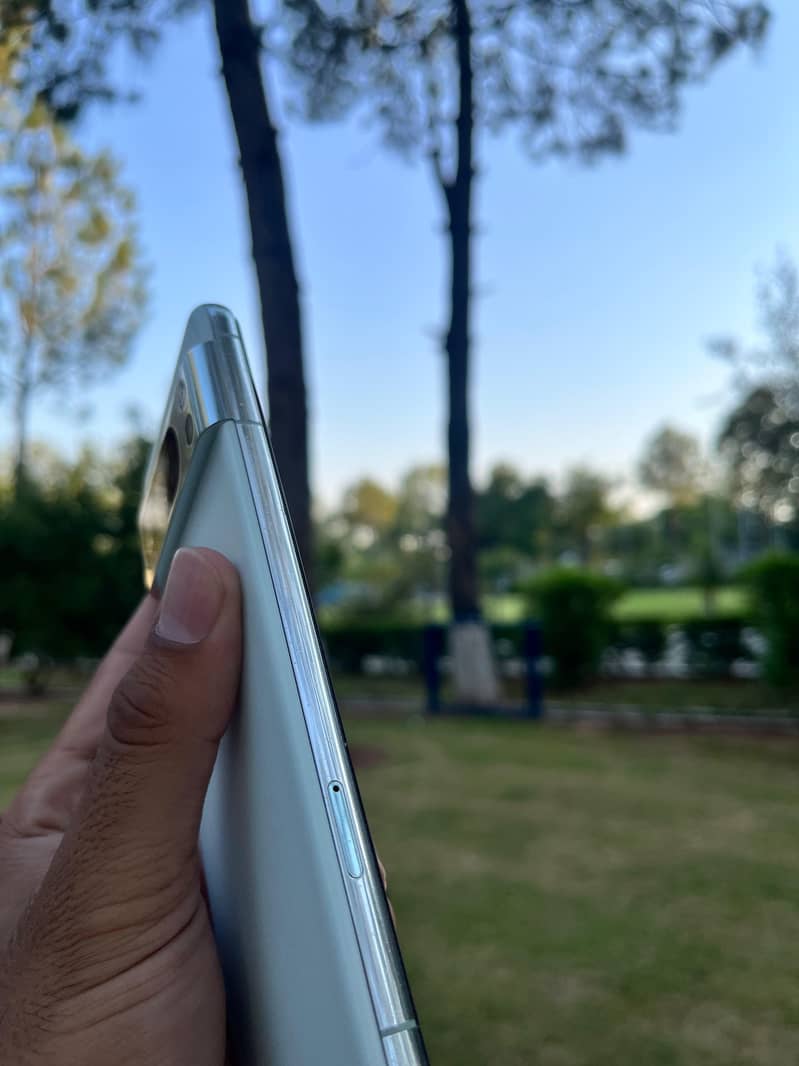 Google Pixel 8 Pro 7